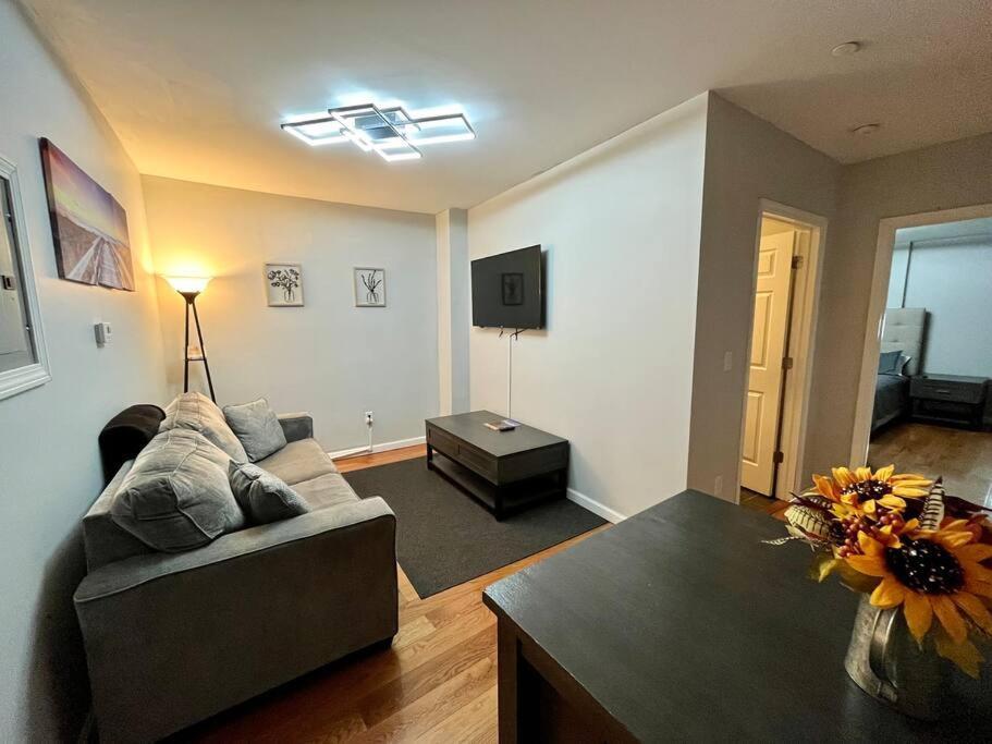 Downtown Albany 1 Bed + Workstation @ Maiden Lane Apartment Ngoại thất bức ảnh